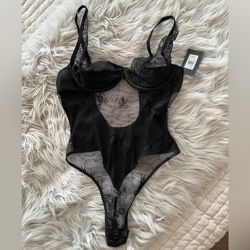 💘 Fredrick's Laced One Piece